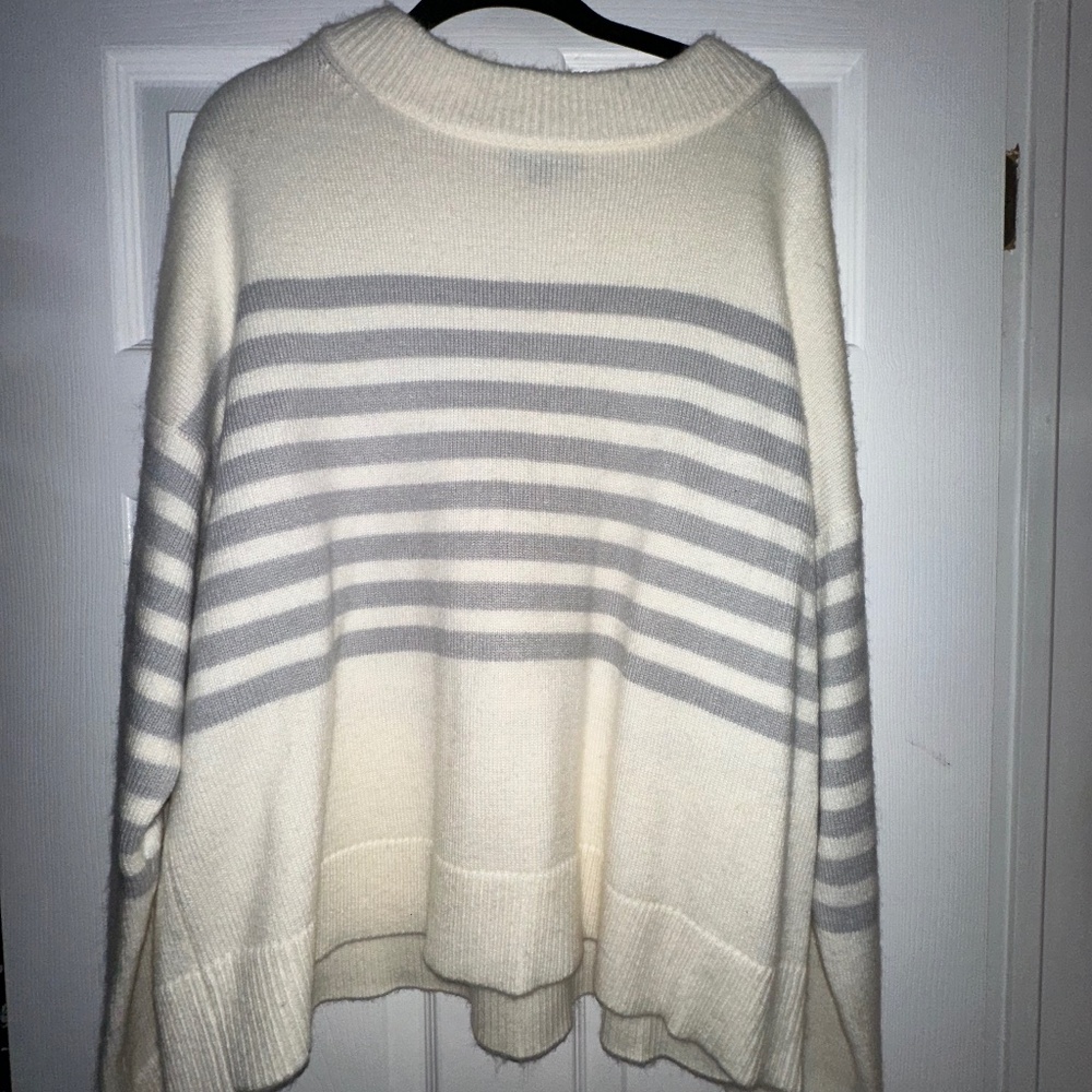 Ann Taylor Plus Size Striped Sweater XXL White Grey Never Worn Cozy Knit Pullove